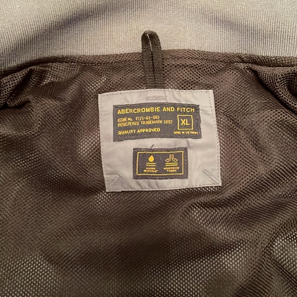 Abercrombie men’s jacket never worn. Grey size xl - Picture 6 of 7